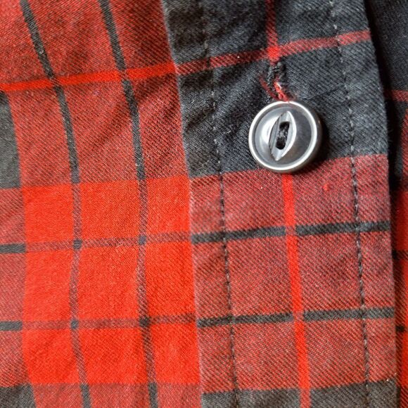 Eddie Bauer Mens Size XL Tall Button Down Shirt Red Black Plaid Long Sleeves - Picture 3 of 7